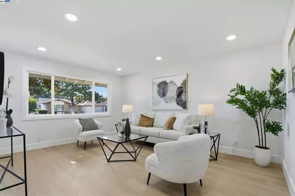 Union City, CA 94587,32252 Coronation dr