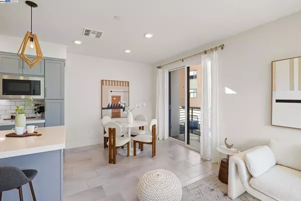 Fremont, CA 94538,3838 Development Ter #1001