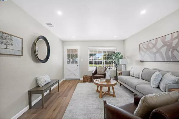 Fremont, CA 94538,39580 Eric St