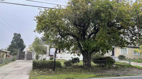 El Sobrante, CA 94803,5152 Hilltop Dr