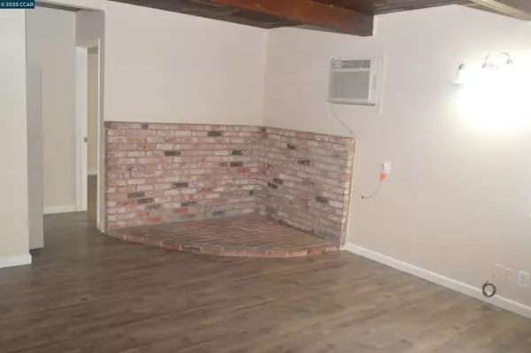 Bay Point, CA 94565-1407,92 Beach Dr