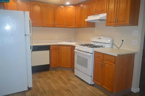 Bay Point, CA 94565-1407,92 Beach Dr