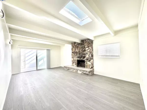 San Leandro, CA 94579-2268,15560 W Calgary St