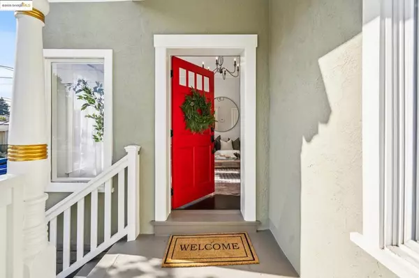 Oakland, CA 94608,1054 54th St.