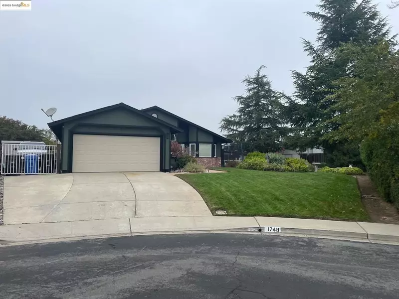 1748 Pine Ct, Oakley, CA 94561