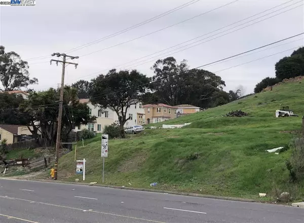 26660 Hayward Blvd, Hayward, CA 94542