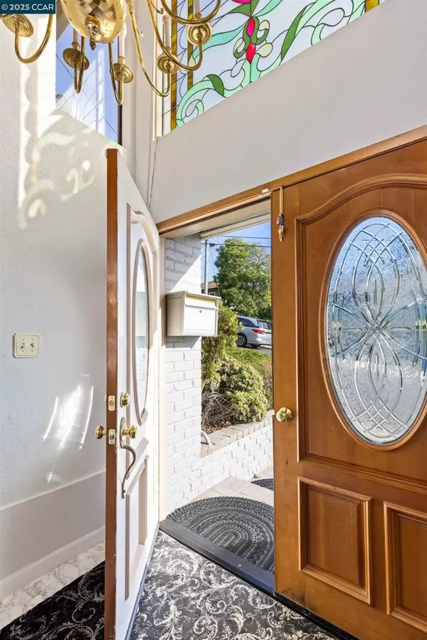 El Cerrito, CA 94530,716 Gelston Pl