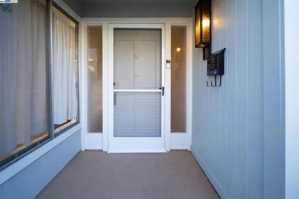 Walnut Creek, CA 94595-2140,1708 Golden Rain Road #3