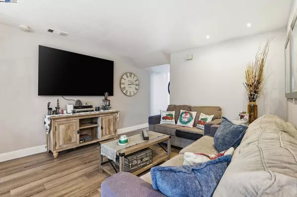 Pleasanton, CA 94566,2891 Calle Reynoso