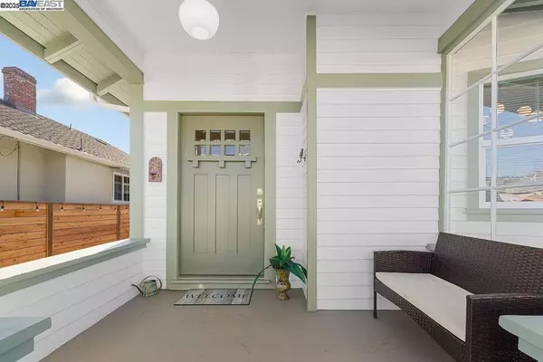 Oakland, CA 94621,5605 E 16Th St