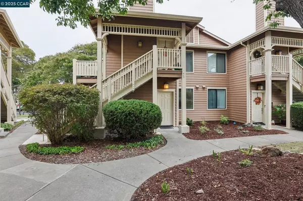 47 Lakeshore Ct, Richmond, CA 94804