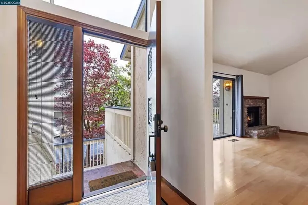 Moraga, CA 94556,1744 Spyglass Ln