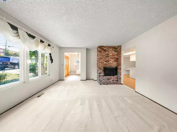 Hayward, CA 94541,1800 Weir Dr