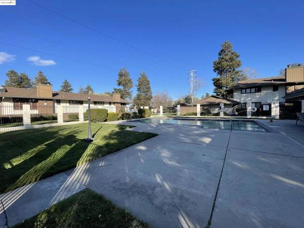 Antioch, CA 94509,2416 Shadow Ln