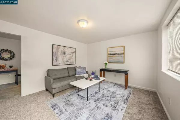 Vallejo, CA 94590,220 Nigh St