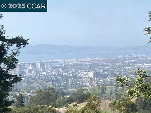 Oakland, CA 94611,6044 Skyline Blvd