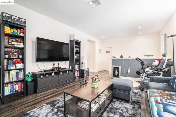 Antioch, CA 94531,4569 Goode St