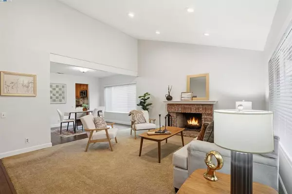 Concord, CA 94521,4490 Buckthorn Ct