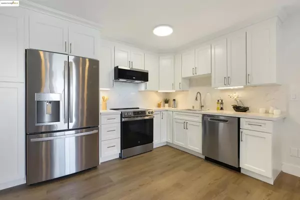 Emeryville, CA 94608,2 Anchor #F497