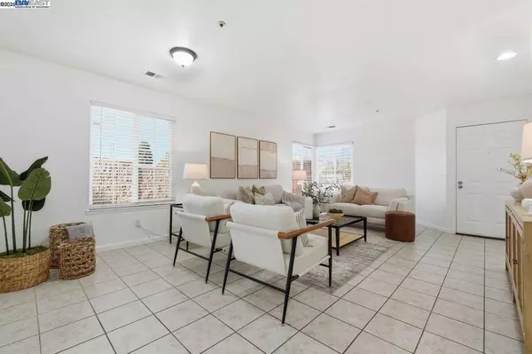 Union City, CA 94587,33601 11th St