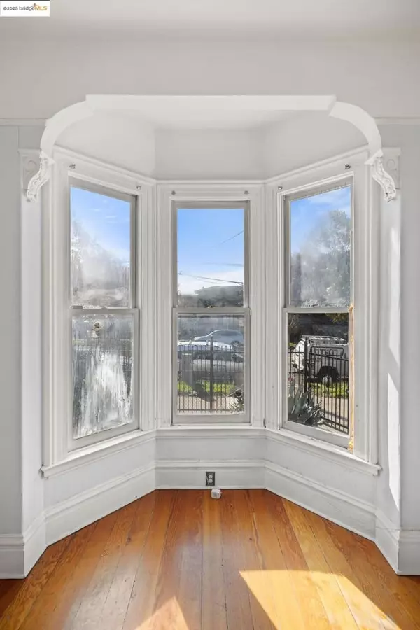 Oakland, CA 94607,1746 8th St