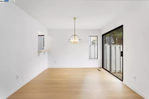 Pinole, CA 94564,303 Delmonte Way