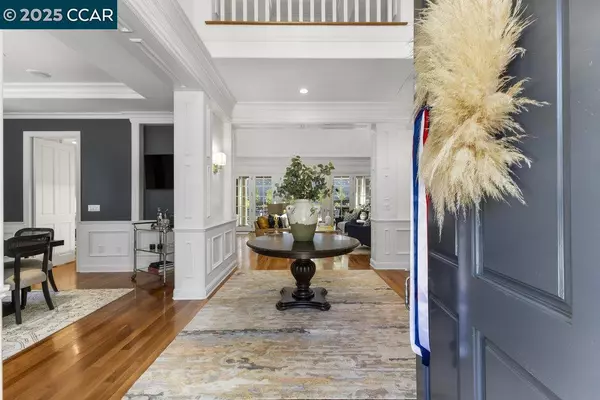 Diablo, CA 94528,1826 Alameda Diablo