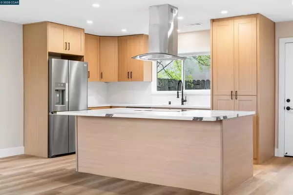 Martinez, CA 94553,3102 Pine St