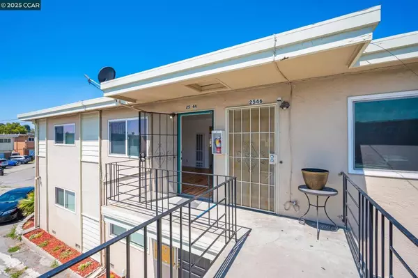 Castro Valley, CA 94546,2544 Denning Ct