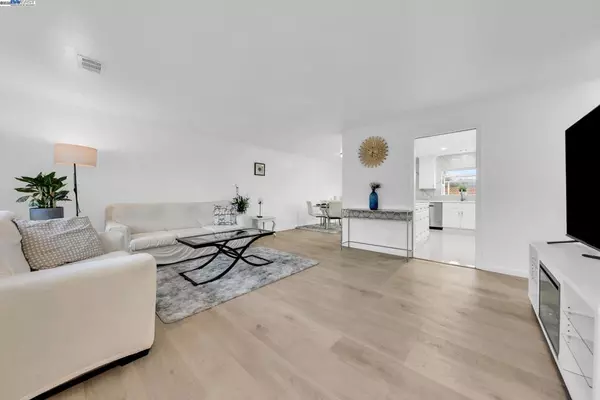 San Jose, CA 95118,1532 Kooser Rd