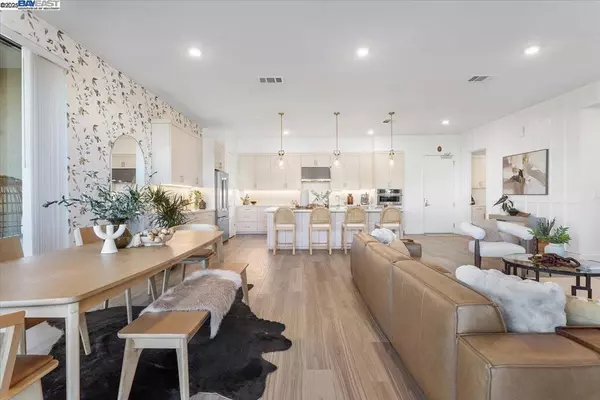 Fremont, CA 94539,2250 Kilowatt Way #206