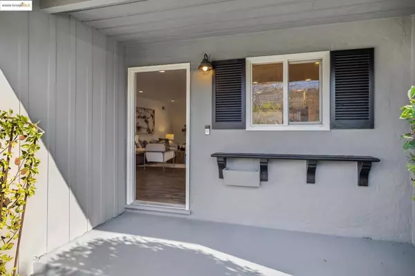 Pleasant Hill, CA 94523,1918 Marguerite ave