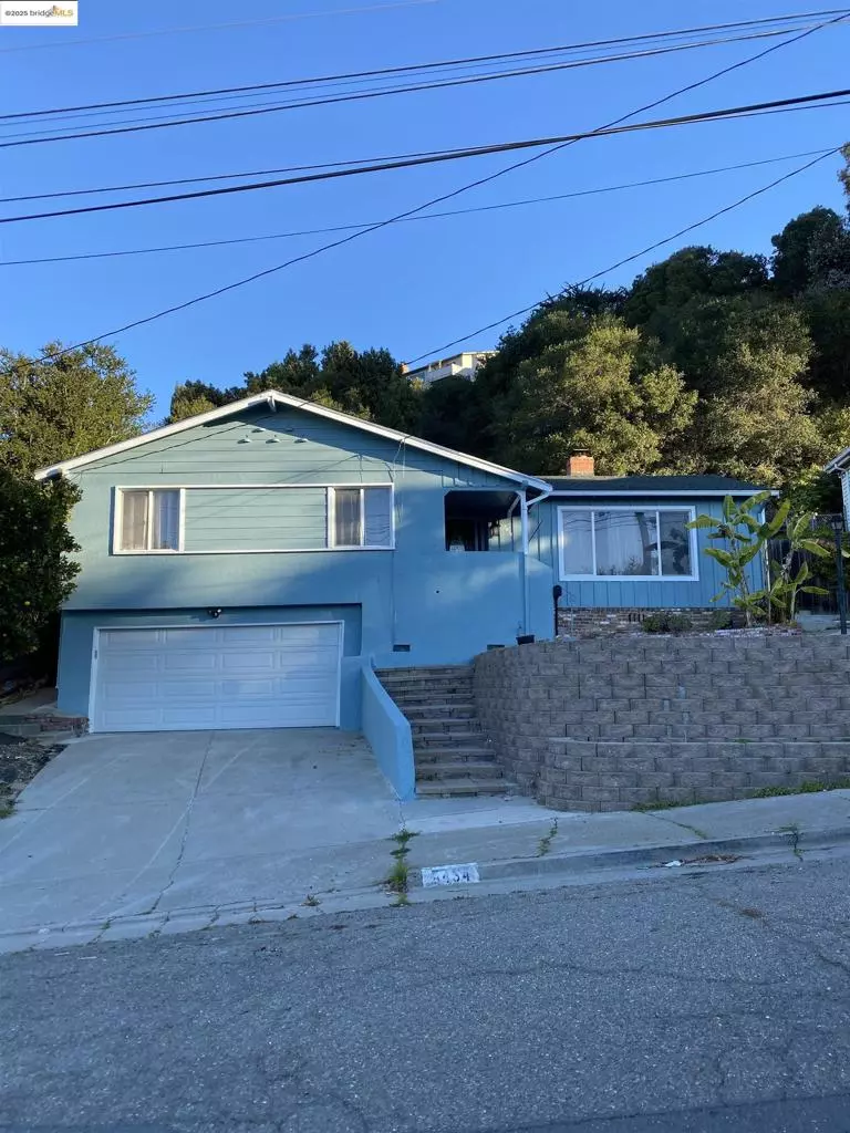 Oakland, CA 94605,8454 E Ney Ave