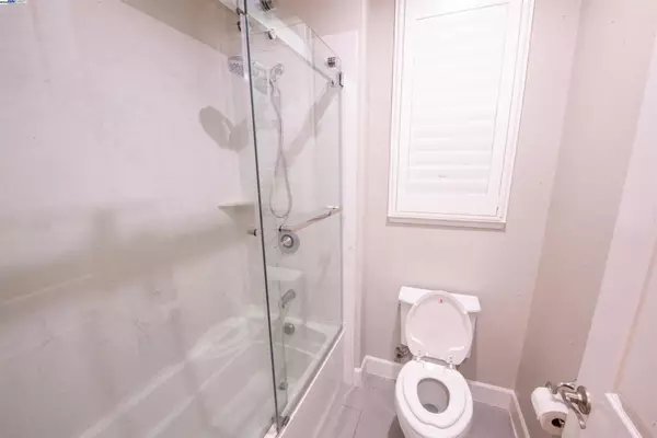 Dublin, CA 94568,7212 MOUNT VEEDER ROAD