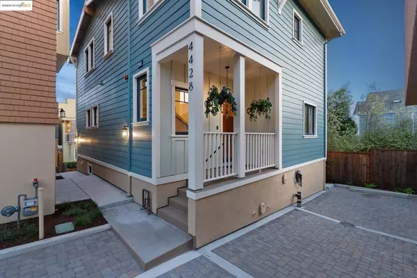 Oakland, CA 94611,4428 Howe St