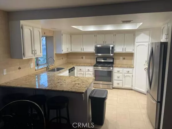 Apple Valley, CA 92307,18915 Seneca RD