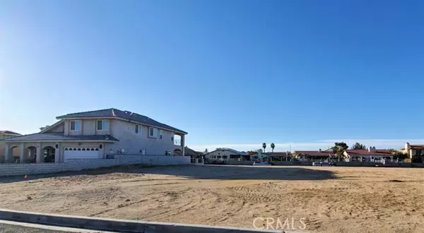 26414 Edgewater LN, Helendale, CA 92342