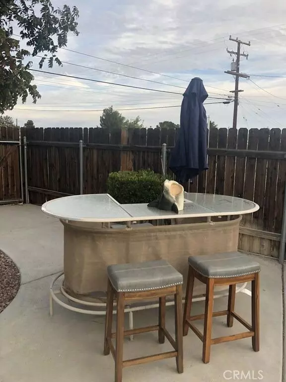 Apple Valley, CA 92307,15225 Tuscola RD