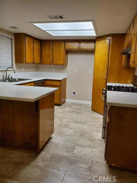 Apple Valley, CA 92307,16443 Apple Valley RD