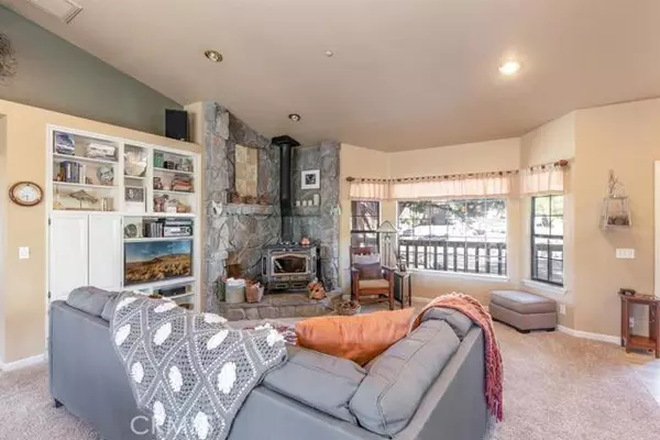 Pinon Hills, CA 92372,8130 Desert View RD