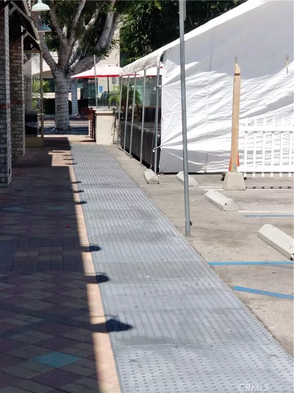 Tustin, CA 92780,14001 Newport AVE
