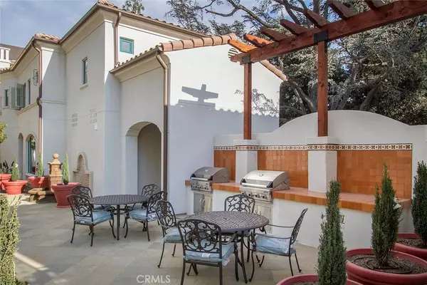 Pasadena, CA 91107,188 S Sierra Madre BLVD #5