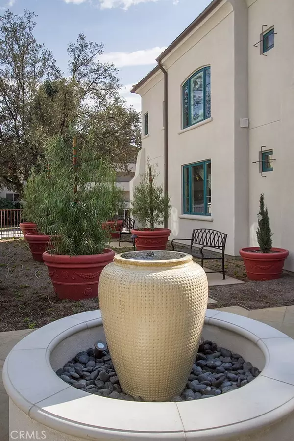 Pasadena, CA 91107,188 S Sierra Madre BLVD #5