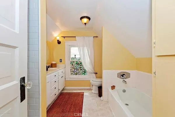 Monrovia, CA 91016,139 N Ivy AVE