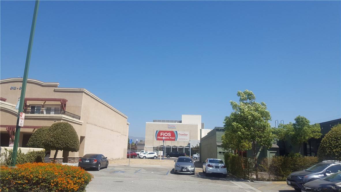 Azusa, CA 91702,609 N Azusa AVE