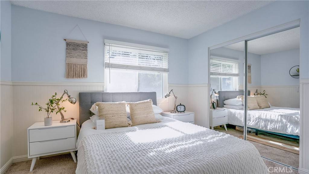 Azusa, CA 91702,543 W Point O Woods