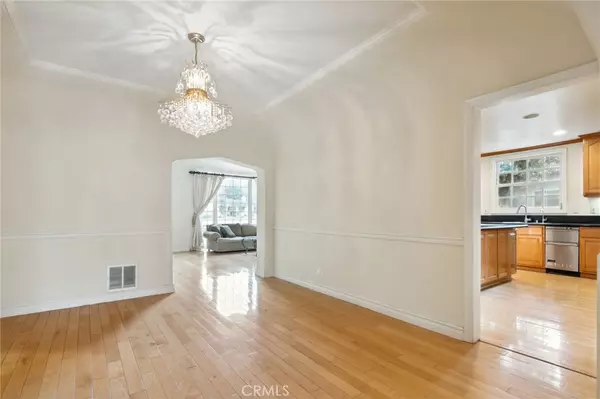 San Marino, CA 91108,2450 Cumberland RD