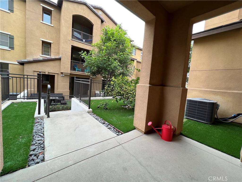 Signal Hill, CA 90755,1864 Orizaba AVE