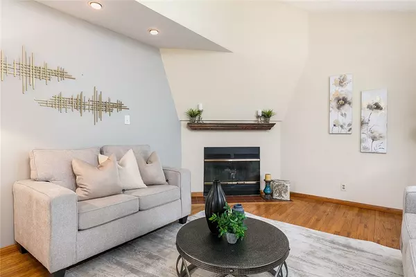 Monrovia, CA 91016,521 W Duarte RD #A