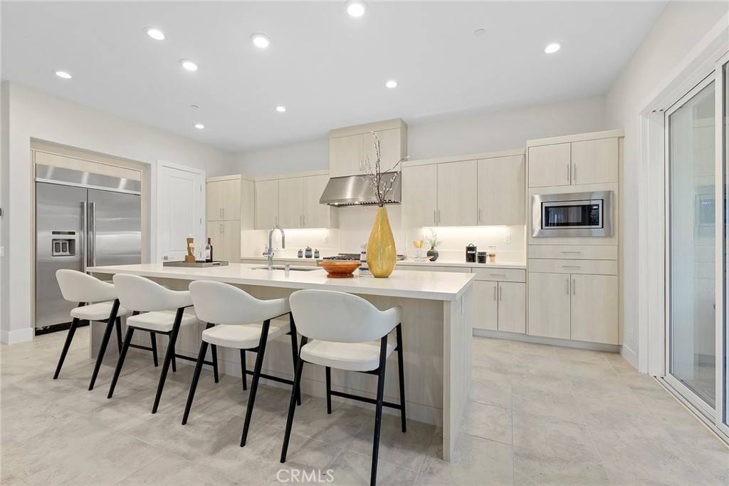 Lake Forest, CA 92630,200 SIERRA MADRE
